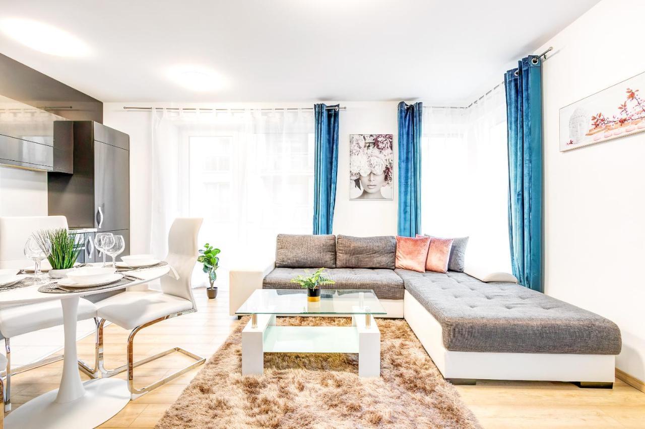 Modern Apartment With Free Garage And Balcony In The Downtown Budapest Exterior foto