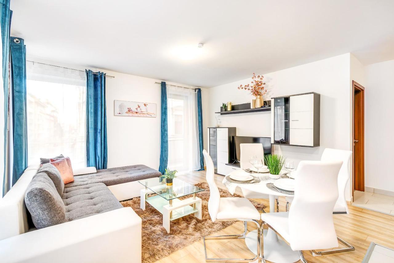 Modern Apartment With Free Garage And Balcony In The Downtown Budapest Exterior foto