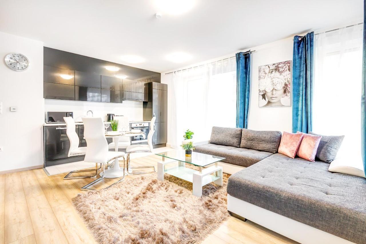 Modern Apartment With Free Garage And Balcony In The Downtown Budapest Exterior foto